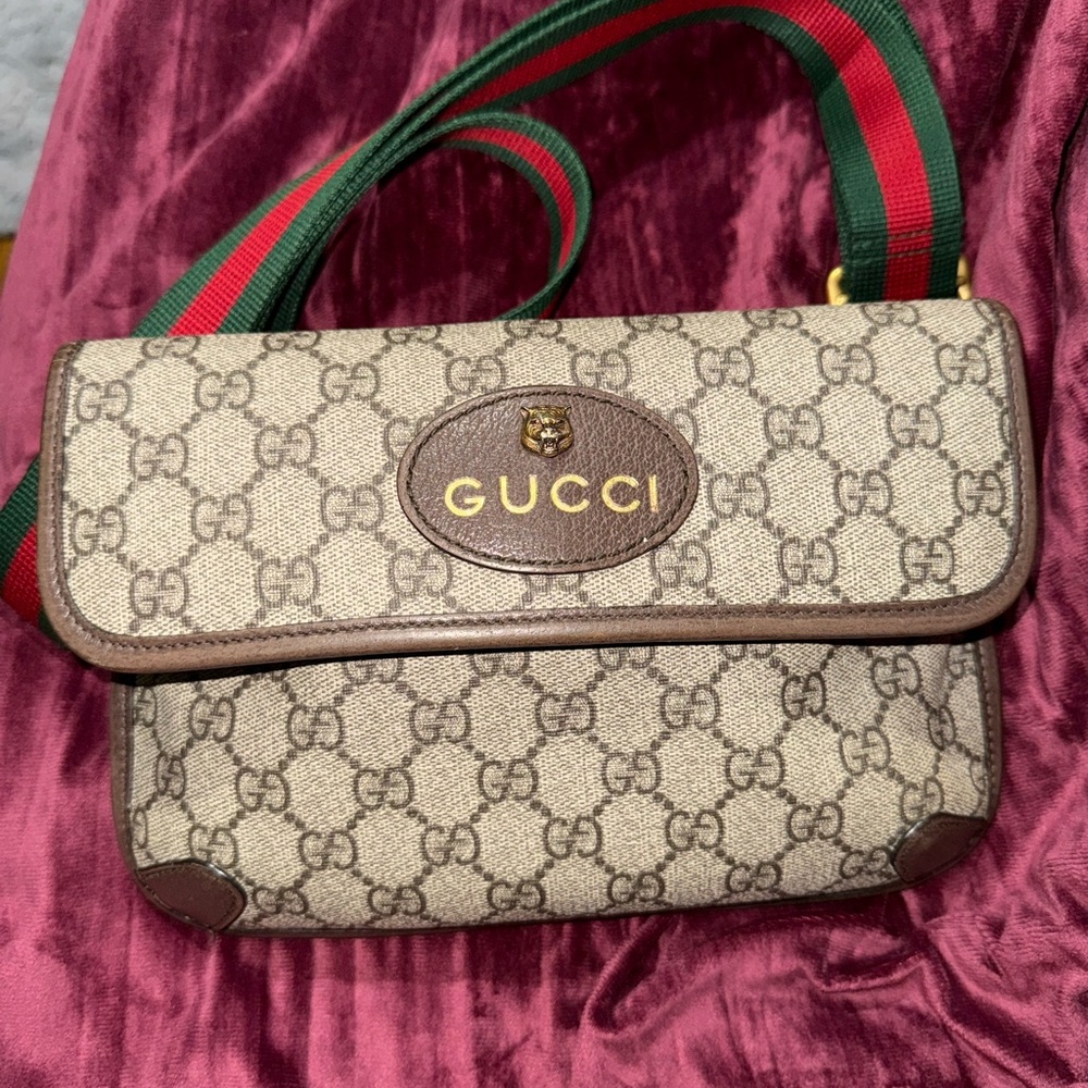 Gucci Beige and Brown Shoulder Bag